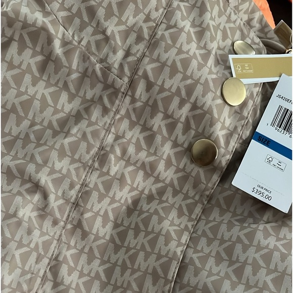 MICHAEL KORS RAIN COAT SIZE XL - Picture 2 of 3